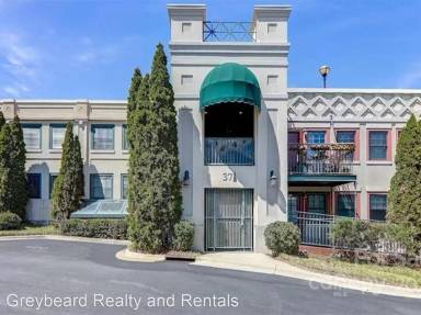 Main picture of 37 Hiawassee St