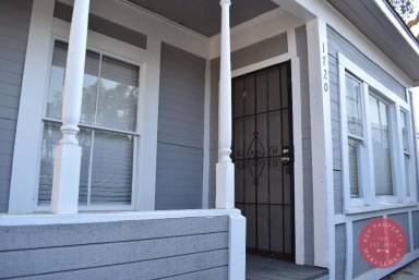 Main picture of 1720 J St