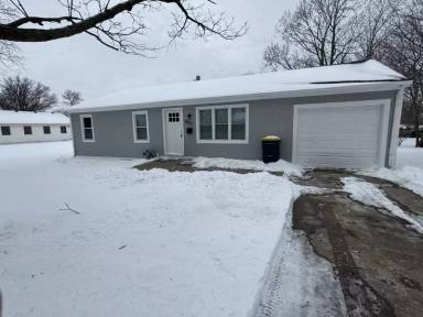 Main picture of 10610 Oakland Ave