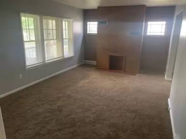 Main picture of 1093 E 169th St