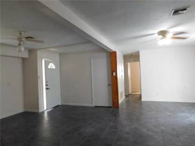 Main picture of 5417 Hitching Post Ln