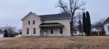Main picture of 609 E Water St