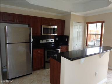 Main picture of Villas At Harbor Isles