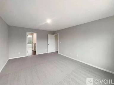 Main picture of 207 Doe Ridge Dr