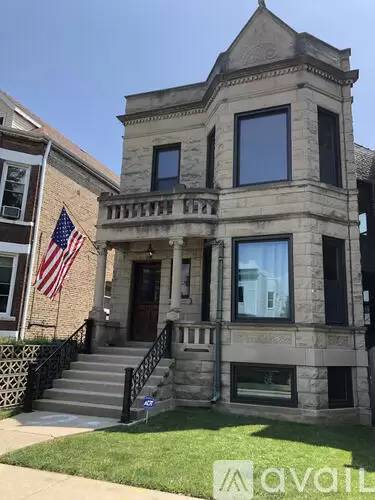 Main picture of 2441 N Drake Ave