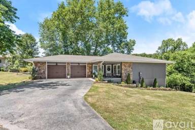 Main picture of 22 Shakespeare Dr