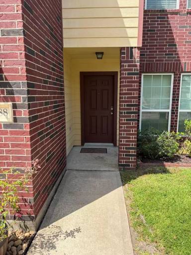 Main picture of 2588 Hallmark Oak St