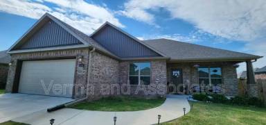 Main picture of 1001 Ashmore Landing Loop