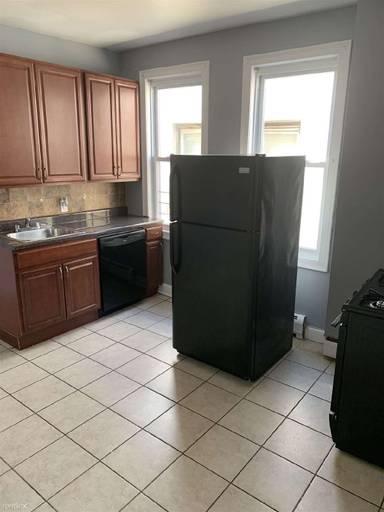 Main picture of 131 W 54th St