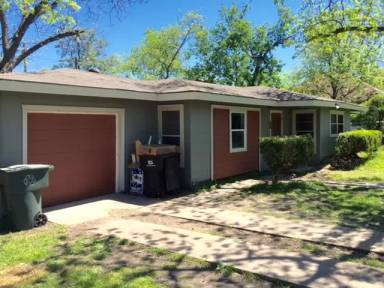 Main picture of 605 N 6th St