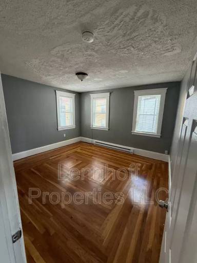 Main picture of 19 Union St