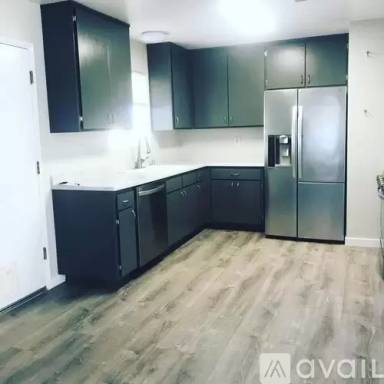 Main picture of 1720 Kemper Ave
