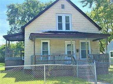 Main picture of 1412 N Champaign St