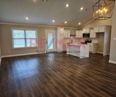 Main picture of 62 Whitetail Dr