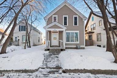 Main picture of 1062 Front Ave