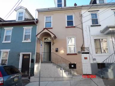 Main picture of 29 N Warren St