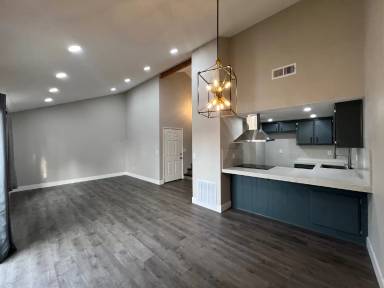 Main picture of 5101 Dunsmuir Rd