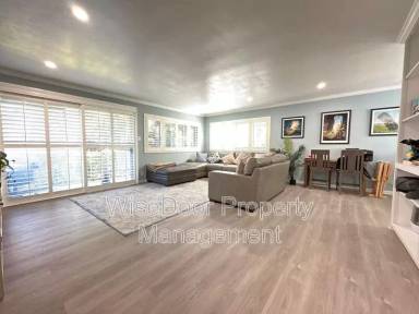 Main picture of 12035 Beverly Blvd