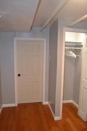 Main picture of 4210 Bronxwood Ave