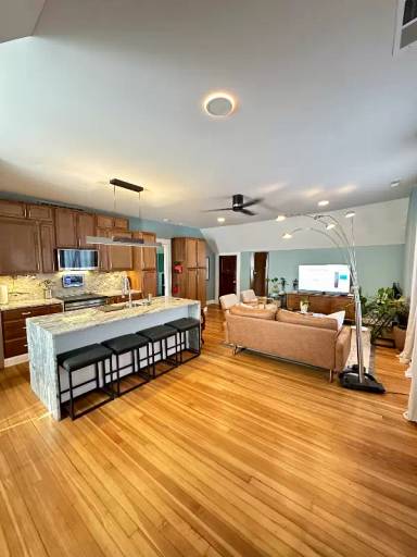 Main picture of 364 Kendall Pl