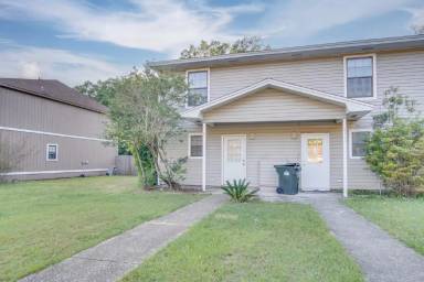 Main picture of 8111 Stonebrook Dr