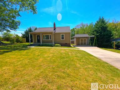 Main picture of 4 Pisgah Cir