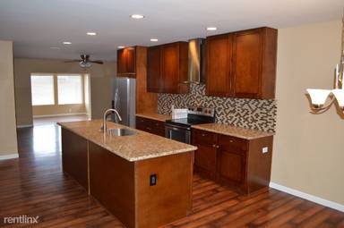 Main picture of 8316 E Wilshire Dr