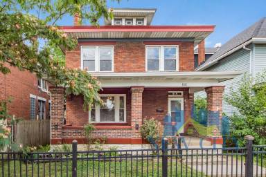 Main picture of 818 Sullivant Ave