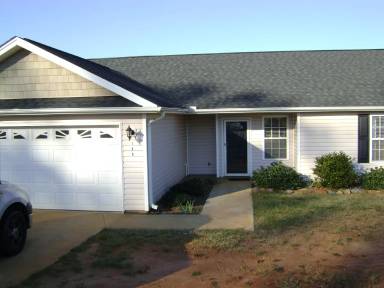 Main picture of 100 Lochenshire Pl