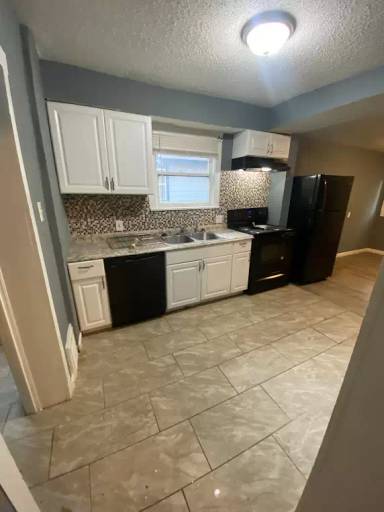 Main picture of 5247 Garfield Ave