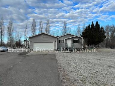 Main picture of 481 N 4000 E