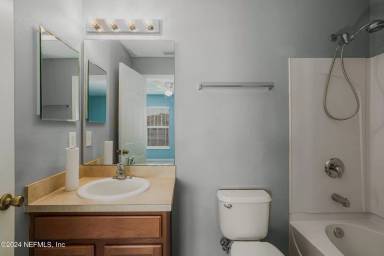 Main picture of Lake Ridge Villas North