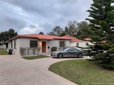Main picture of 6527 SW 23rd St