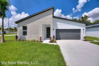 Main picture of 133 Golf Aire Blvd