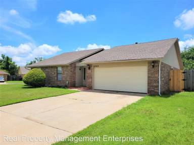 Main picture of 8800 NW 92nd St