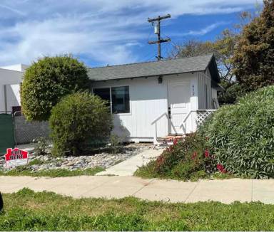 Main picture of 612 Civic Center Dr