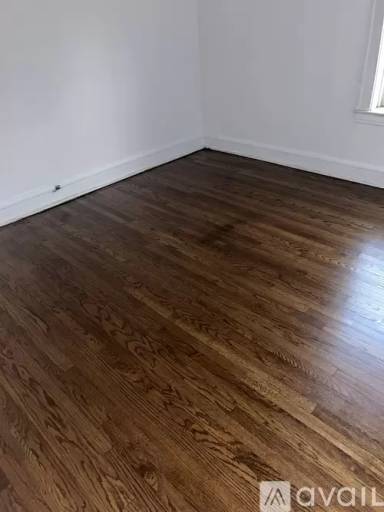 Main picture of 5120 W Iowa St