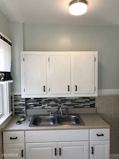 Main picture of 50 Howard Sq