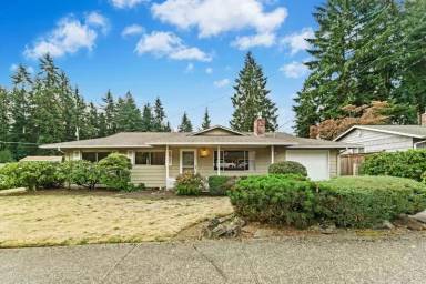Main picture of 6002 232nd St SW