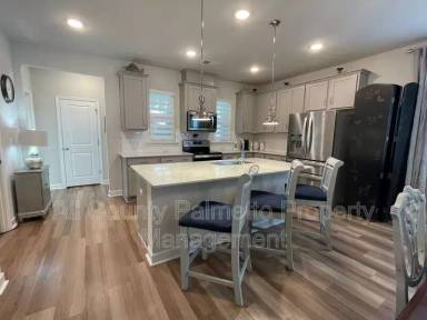 Main picture of 577 McLernon Trce