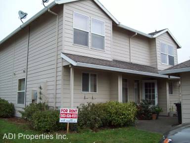 Main picture of 700 SW 206th Pl