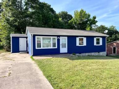 Main picture of 2141 Robin Hood Ct