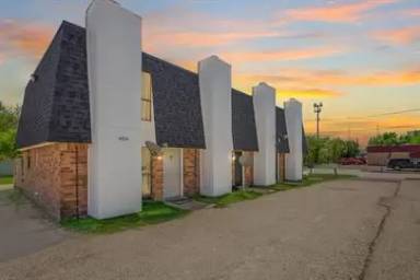 Main picture of 406 Noble Ave