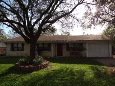 Main picture of 2502 Morris Ln