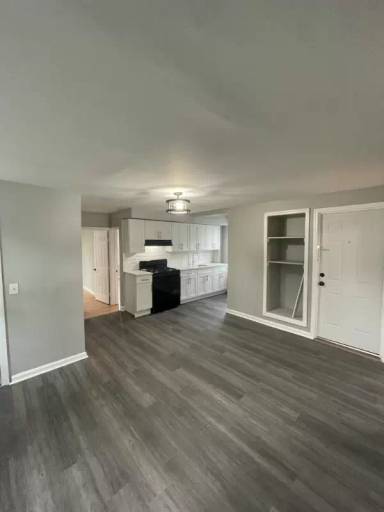 Main picture of 206 Peshine Ave