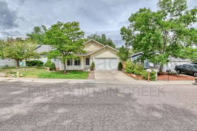 Main picture of 908 Columbine Ave