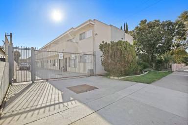 Main picture of 6804 Walker Ave