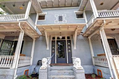 Main picture of 1209 N Pearl St