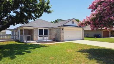 Main picture of 804 Moon Glow Dr