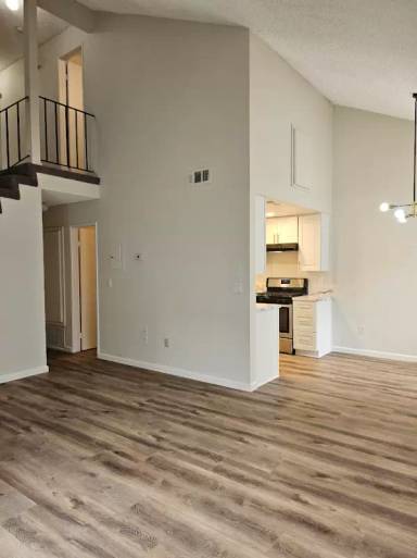 Main picture of 3111 Jaguar Way